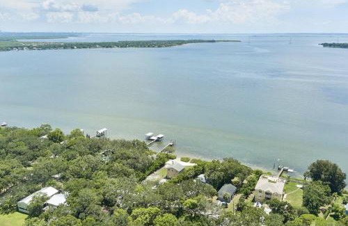 Oldsmar House | Amazing Private Beach Home