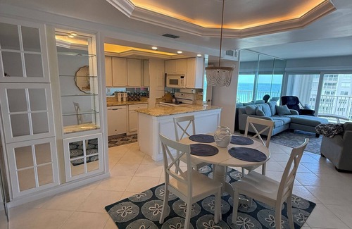 Moorings Condo | Amazing sunsets right on the beach!