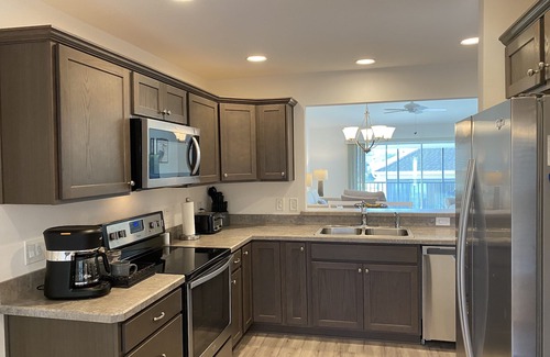 Fruitland Park House | Amazing three-bedroom home in The Villages. Great spot for a memorable vacation!