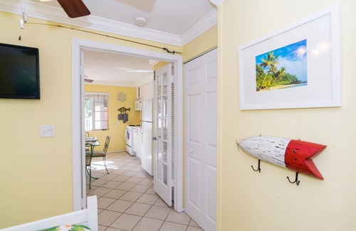 Holmes Beach House | Anna Cabana Bungalow 1 Cute And Cozy 1 Bedroom With Pool