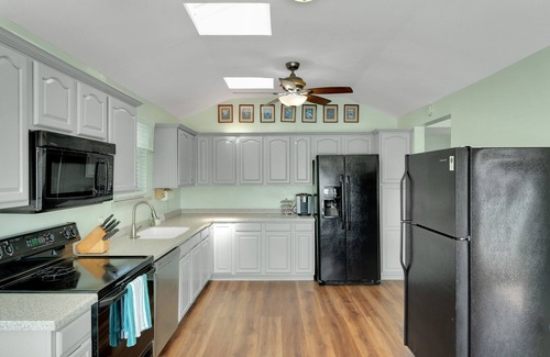 Ilexhurst House | Anthony Beach Cottages - Island Retreat Heated pool home w/4 bedrooms 3 baths