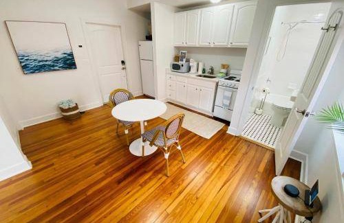 Pass-a-Grille Historic District Apartment | Apartment ∙ 8 bedrooms ∙ 18 guests