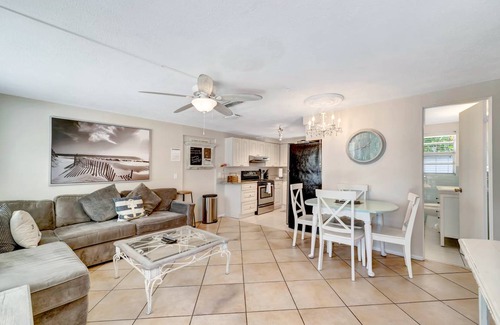 Ilexhurst Apartment | Apartment ∙ 2 bedrooms ∙ 6 guests