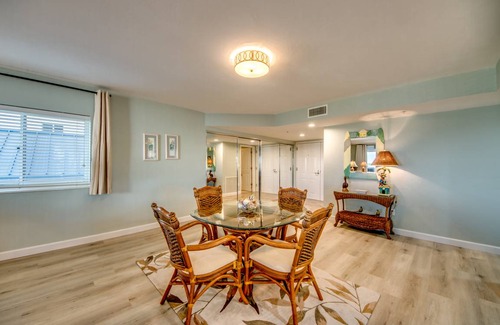 Mid Island Apartment | Apartment ∙ 2 bedrooms ∙ 4 guests