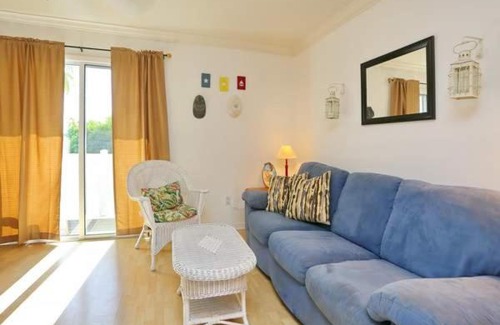 Ilexhurst Apartment | Apartments in Holmes Beach, FL, USA