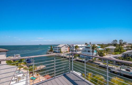 Holmes Beach House | Aqua Bay