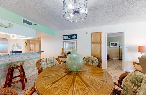 Madeira Beach Hotel | Arie Dam 204