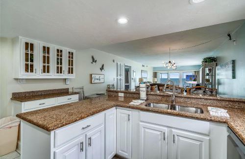 Madeira Beach House | Arie Dam 304