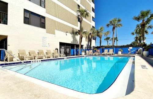Madeira Beach Apartment | Arie Dam 503