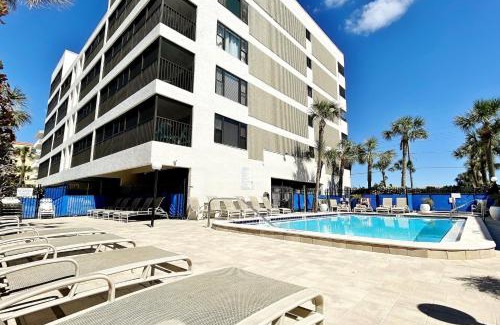 Madeira Beach Apartment | Arie Dam 503