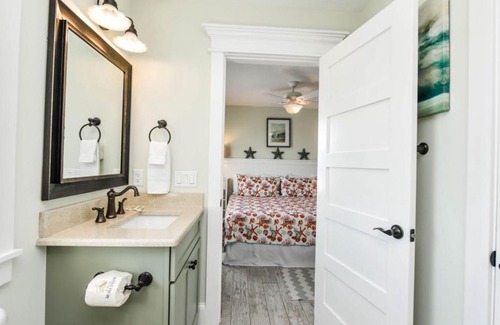 Bradenton Beach House | Atlantis Beach House by AMI Locals