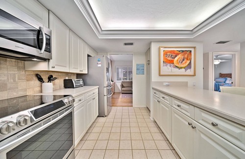 Sanibel Condo | Atrium #201 is a 3/3 beachfront Sanibel vacation rental condo