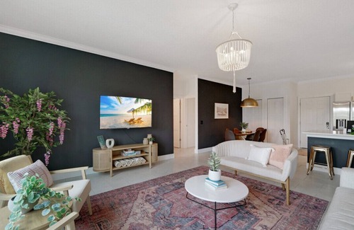 Coquina Gables Condo | *Auberge Chic*| Fleurs |Your Cozy Fall Retreat by the Sea!