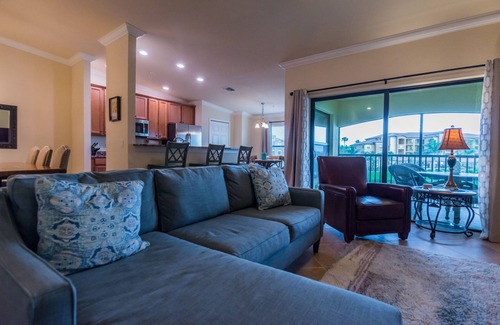 Naples Condo | Available 2025 ! Beautiful Water View 2 Bed+ Den +Garage Veranda Treviso Bay