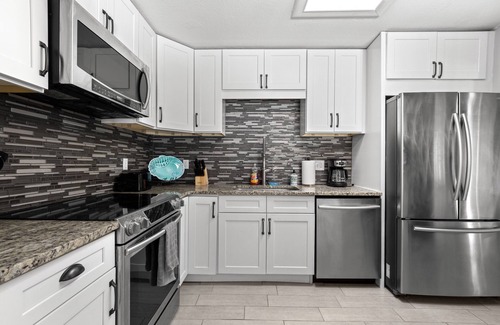 Bradenton House | Backyard Oasis just 15. min from Anna Maria Island