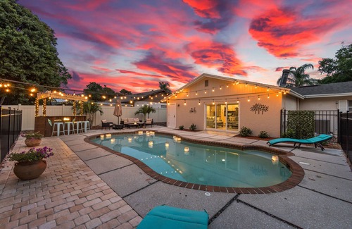 Bradenton House | Backyard Oasis just 15. min from Anna Maria Island
