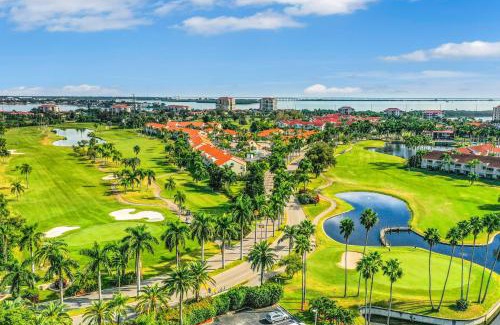 Isla del Sol Apartment | Bahia Del Mar 113