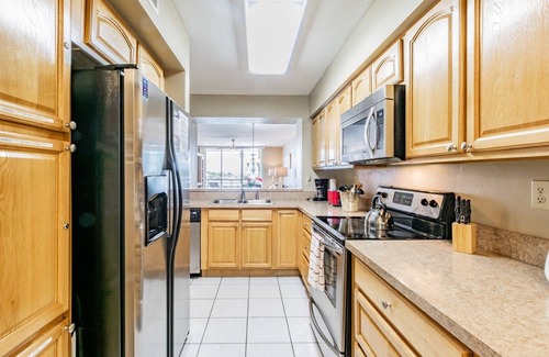 St. Petersburg Condo | Bahia Vista Your 'Island' Home Away from Home