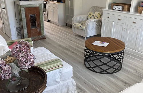 St. Augustine Beach House | BAREFOOTIN' OCEANVIEW DUPLEX WITH HEATED POOL Unit B
