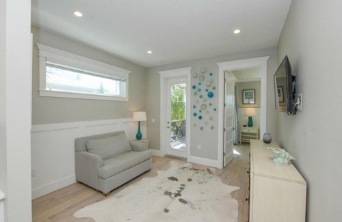 Anna Maria House | Bay View Beauty by AMI Locals