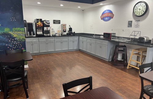 Lakeland Hotel | Baymont by Wyndham Lakeland