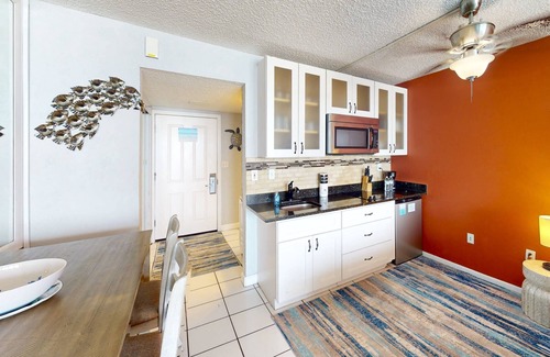 Treasure Island Condo | Beach and Bed! Both Perfect. Great Value.
