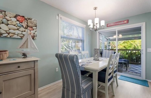 Holmes Beach House | Beach Breeze Hideaway by Duncan Real Estate