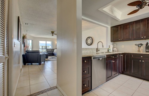 Bradenton Beach Condo | Beach View 207-Private Beach Access-Free Wi-Fi-Heated Pool-2 Balconies