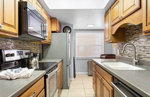 Madeira Beach Condo | Beach View - John's Pass - Madeira Norte #208