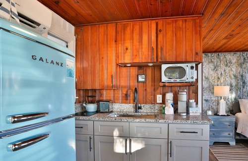 Treasure Island House | Beachfront Cottage - ON the Beach! A Break From The Usual Condo Or Hotel.