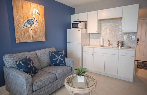 Treasure Island Condo | Beachfront Stateroom. Perfect Views on the 5th Floor. Comfortable & Relaxing in Great Location.