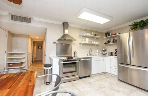 Whitney Beach Condo | Beachfront Villa on Serene Gulf of Mexico