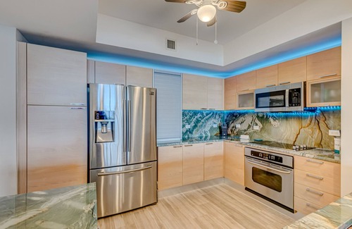 Riviera Beach Condo | Beautiful 3 , 3 Pvt Balcony Waterfront @ Marina Grande Condominiums