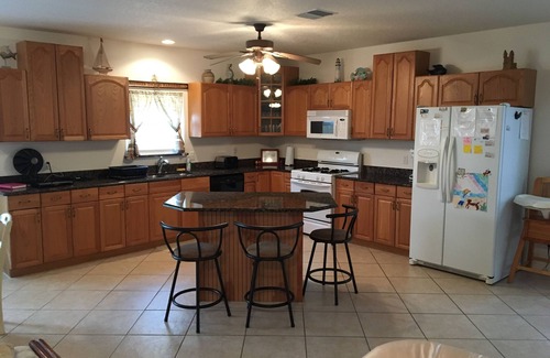 Port Canaveral House | BEAUTIFUL BIG BEACH HOUSE- BLOCK TO BEACH- NEAR FAMOUS COCOA BEACH PIER