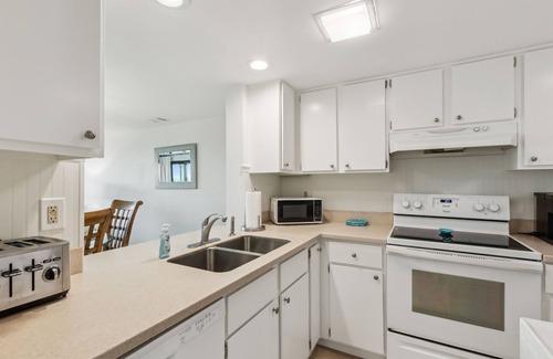 Amelia City Condo | Beautiful First Floor Condo- Amelia Surf and Racquet -Oceanfront
