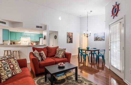 Clearwater Condo | Beautiful holiday place, minutes drive to the beach, with heated pool