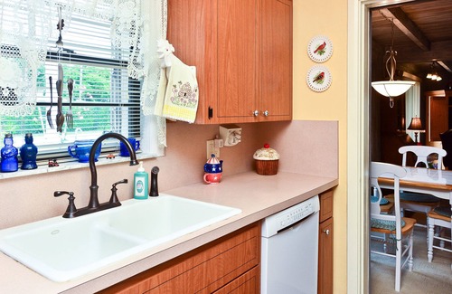 West Palm Beach House | Beautiful Home in West Palm Beach W/Largest Pool and Jacuzzi