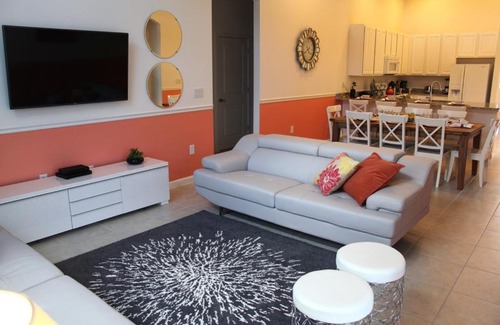 Kissimmee Villa | Beautiful home with themed bedroom near Disney