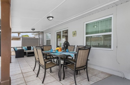 Central Naples House | Beautiful house w/Private Heated Pool, minutes from beaches, golf & shopping