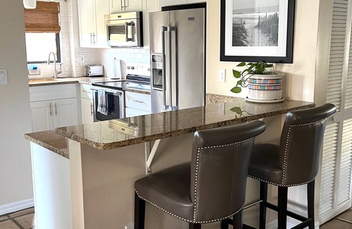 Bella Vista Condo | Beautiful Jupiter 3/2.5 + Loft Condo only steps from the beach on Carlin Park!