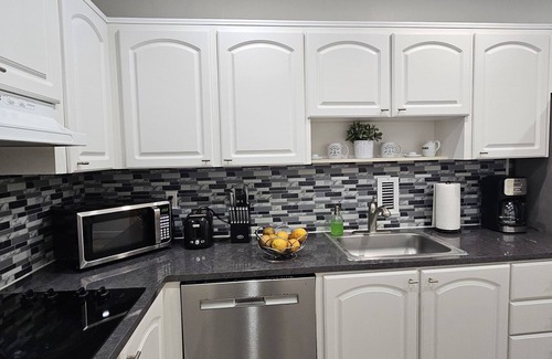 Hollywood South Central Beach Apartment | Beautiful Ocean-View, 16th floor, apartment, right ON THE Beach.