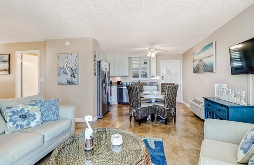 Bonita Springs Condo | Beautiful Remodeled Studio Condo, Beach Gear, Walk to Beach! WiFi, Over $100 Free Daily Activities!