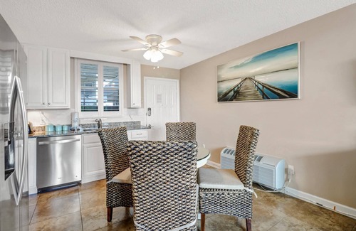 Bonita Springs Condo | Beautiful Remodeled Studio Condo, Beach Gear, Walk to Beach! WiFi, Over $100 Free Daily Activities!