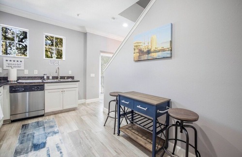 SoHo House | Beautiful Townhome in South Tampa/Hyde Park