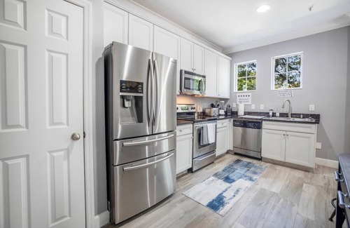 SoHo House | Beautiful Townhome in South Tampa/Hyde Park