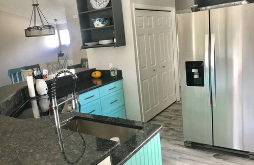 Crystal River Condo | Beautiful waterfront Condo, minutes from downtown, shopping and fishing!