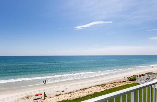 Bethune Beach Apartment | Beautifully decorated oceanfront 33 corner unit in Ocean Condo 401