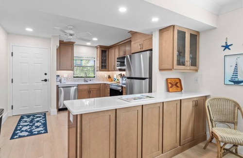 Sanibel Condo | Beautifully Remodeled, Two Bedroom, Gulf View Condo - Sand Pointe 211