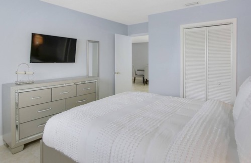 Florida North Atlantic Coast Apartment | Beautifully#2 Renovated Palm Beach Gardens Apartment2