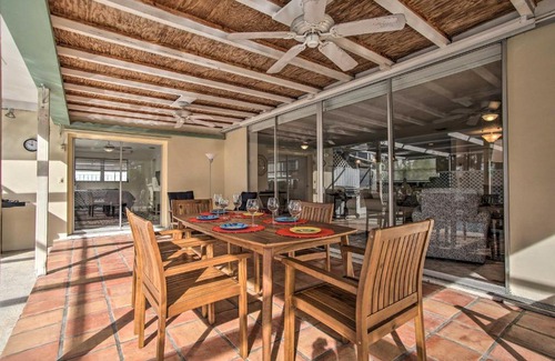 Singer Island House | Breezy Updated Home - Walk to Beach and Restaurants!